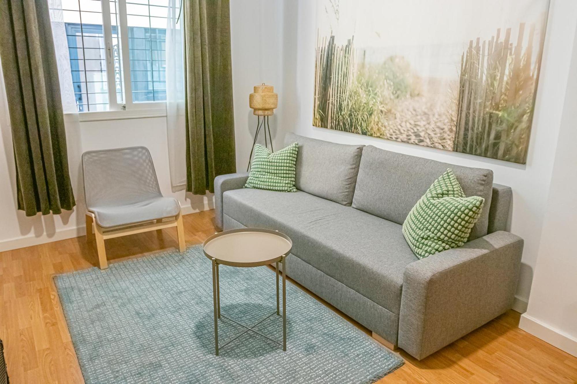 Peaceful Central Apartment Малага Экстерьер фото